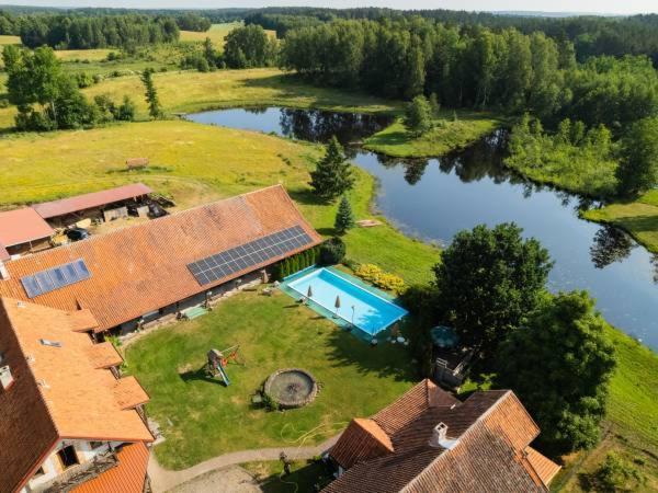 Agroturystyka "Dworek U Pelcow" Рин Екстер'єр фото